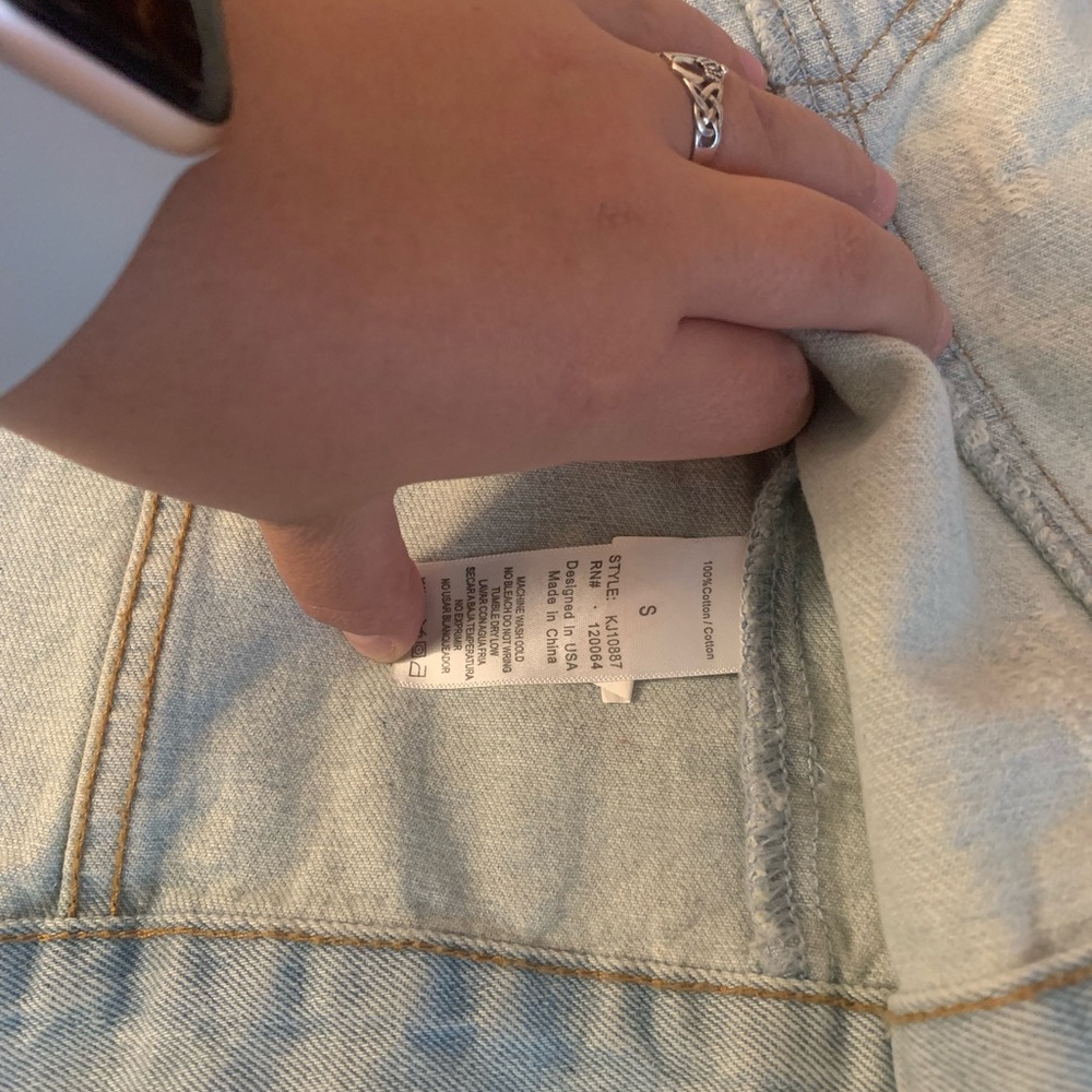 Denim jacket - Picture 2 of 3